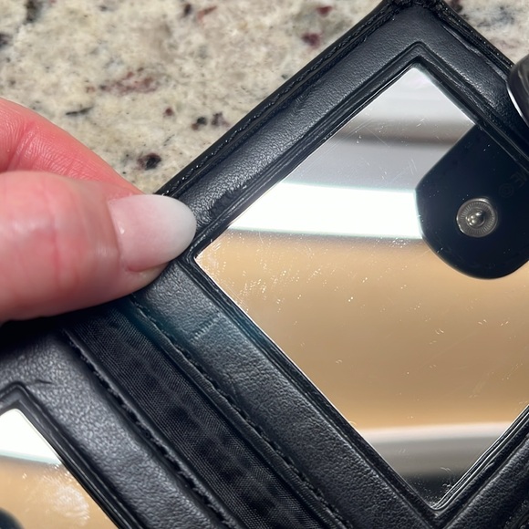 Coach Black Patent Leather Compact Mirror with Heart Accent EUC - Picture 10 of 10